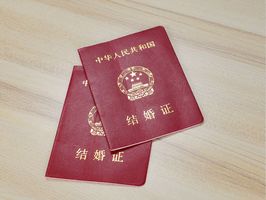 不够结婚年龄结婚违法吗