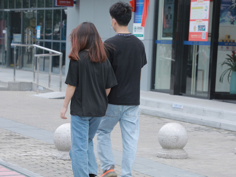 夫妻过户