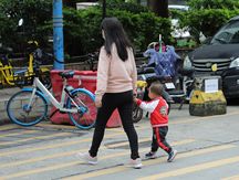 变更抚养权当事人需要到场吗