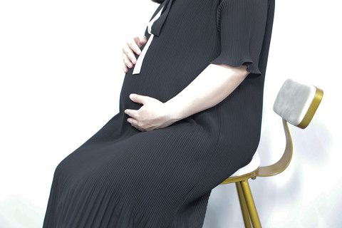 女职工的产假工资和生育津贴可以兼得吗