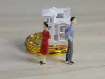 老公借钱买房算共同债务吗