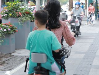 12岁以下儿童能否在小区内骑车