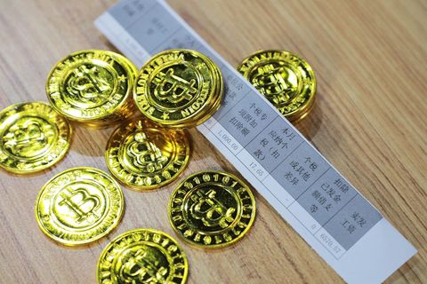年终奖什么时候发，年终奖要纳税吗