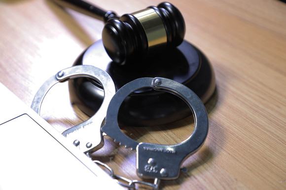 逮捕后多长时间开庭