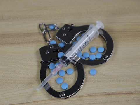 走私武器弹药罪武器弹药的认定标准是什么