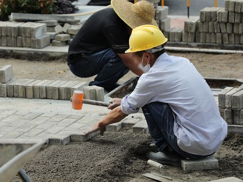 农村修水泥路要农户出钱吗