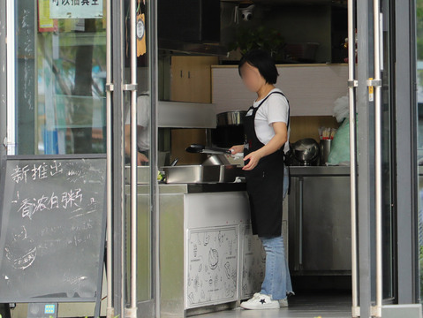 开小吃店需要什么手续