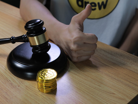 被执行因没钱付抚养费怎么办-靠谱派