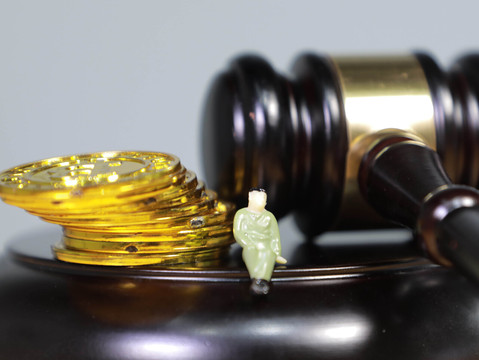 某家董事长成老赖成为限制消费名单，来看看限制高消费令