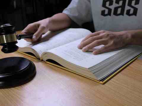 学校安排低薪实习该怎么解决-靠谱派