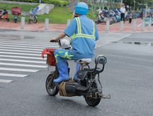 电动车摔伤是属于交通事故吗