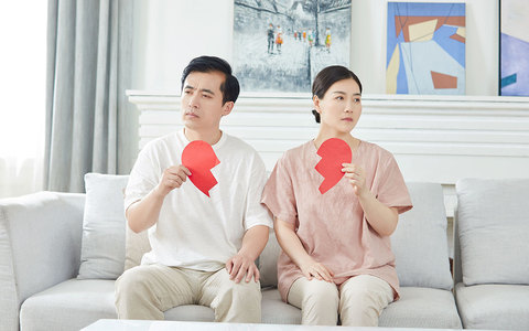 家庭暴力离婚需要提供什么材料
