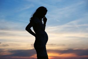 未婚怀孕告男方什么罪