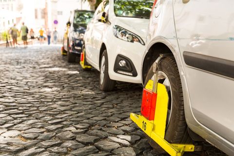 道路违章停车