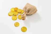抚恤金和丧葬费由谁领取的