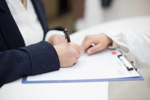 单位开除后医保怎么办理-靠谱派