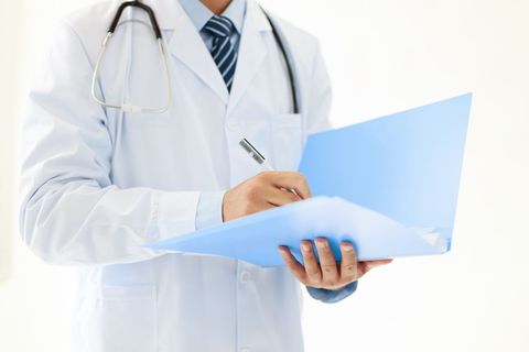 医疗鉴别医院一直拖着如何解决