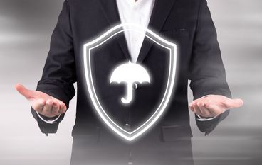 保险公司人员骗保可以报警吗怎么处理