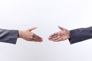 如何区分委托和代理