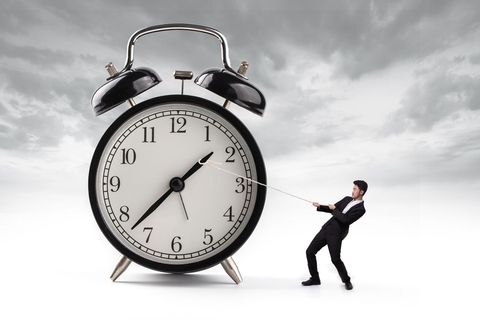 用人单位安排的加班时间超过法律规定的标准怎么办？