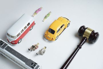交通事故导致他人死亡判刑吗