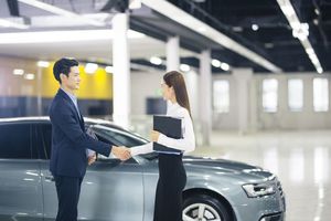 二手车中介要收取多少中介费