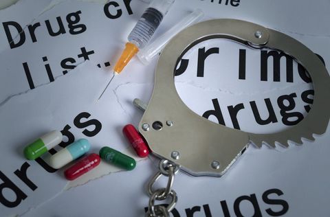 套取国家医疗保险资金可判刑多少年