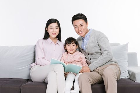 夫妻领养儿子可以办低保吗