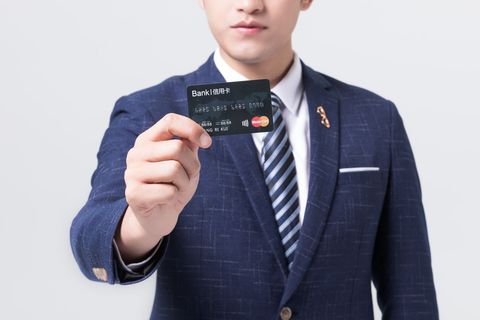 捡到信用卡并取钱算不算犯罪