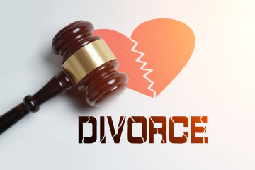 离婚法院财产纠纷会怎么处理