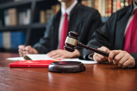 起诉期间女方能不能住男方家