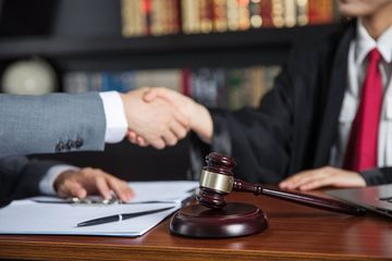 可以联名起诉公司吗