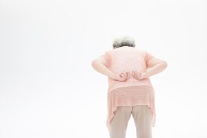 股骨头坏死伤残鉴定几级