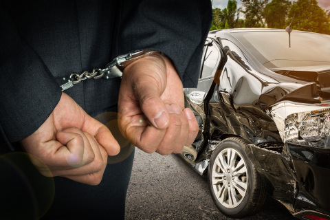 酒驾和肇事逃逸哪个更严重,交通肇事逃逸保险公司怎么赔