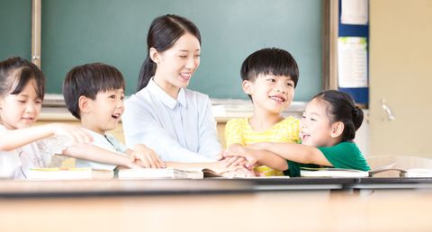 教育局老师打学生