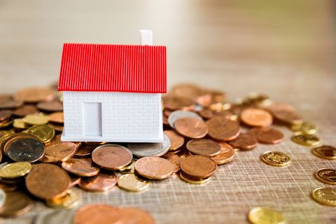 民法典中房产继承公证后暂不过户可以吗