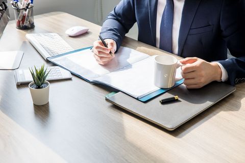 未达转正要求终止劳动合同合法吗-靠谱派