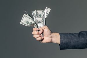 公司扣押工资找哪些证据