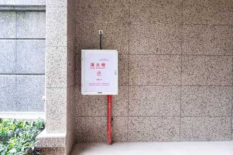 业主的入户门被破坏物业有责任吗