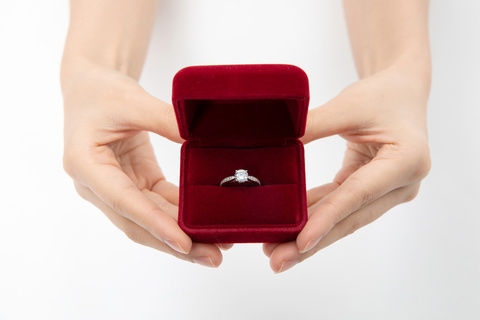 离婚后男方如何退还彩礼给女方-靠谱派