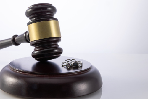 关于离婚损害赔偿立法渊源及我国的立法现状