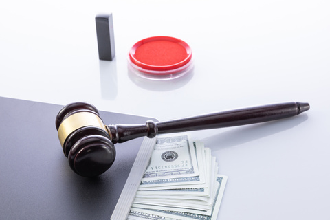 可以要求被告支付律师费用吗