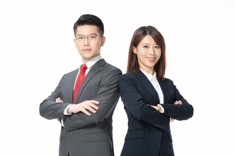 离婚起诉要请律师
