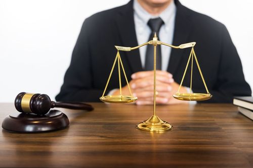 承租人有权起诉物业公司吗