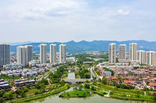 户口在哪里就有居住权