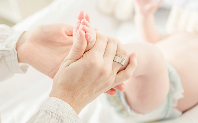小孩上户口需不需要夫妻双方结婚证